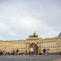 Дворцовая площадь :: Валерий Елистратов