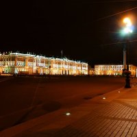 Дворцовая пл. (кадр 2) :: Игорь Тельцов