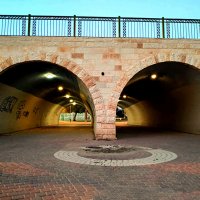 ПЕШЕХОДНЫЙ   ТОННЕЛЬ :: Анатолий Малобродский