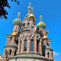 Храм Спаса на Крови на берегу Грибоедовского канала :: Любовь Сахарова Храм Спаса на Крови на берегу Грибоедовского канала :: Любовь Сахарова