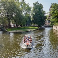 Ещё одна весна старинного города :: Валерий Готлиб