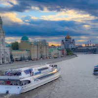 На Москва-реке :: Алексей Чуркин