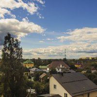 Плывут по небу облака. :: Петр Беляков