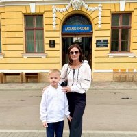 ми ідем у школу :: Степан Карачко