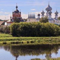 Тихвинский монастырь :: skijumper Иванов