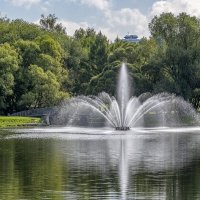 Фонтан в парке Северного Бутово в Москве :: Валерий Иванович