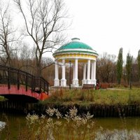 Ротонда. Парк на Яузе в Свиблово. Москва. :: Любимова Ольга 