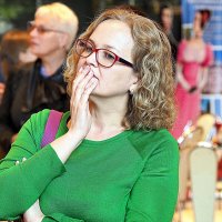 задумалась :: Олег Лукьянов задумалась :: Олег Лукьянов