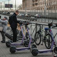 На парковке :: Константин Бобинский
