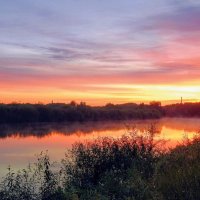 Тает ночь в лучах зари! :: Елена Хайдукова  ( Elena Fly )