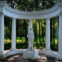 Чебоксары. Скульптура "Боарикс". :: Пётр Чернега