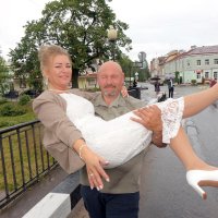 Через мост на руках! :: Игорь Корф Через мост на руках! :: Игорь Корф