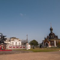 У вокзала :: Сергей Цветков