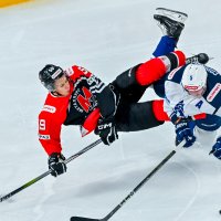 Попал под силовой... :: Михаил Петрик