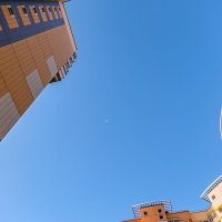 А с Луны на нас смотрят :: Валерий Иванович