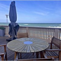 Кафе у моря. :: Валерия Комова