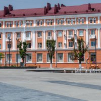 Сразу и не заметишь сухой фонтан :: Игорь Сикорский