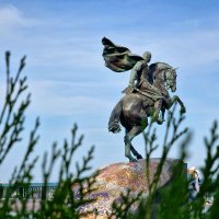 Памятник Петру Котляревскому :: Мария Яковлева