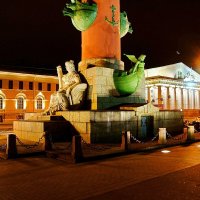 Основание Ростральной колонны... (кадр 10) :: Игорь Тельцов