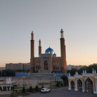 Вечер в Усть Каменогорске. :: Андрей Хлопонин