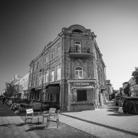 На углу. :: Валерий 