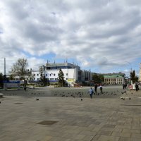 Главная площадь города Вольска. :: Анатолий Уткин Главная площадь города Вольска. :: Анатолий Уткин