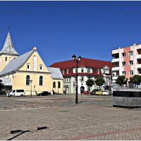 Площадь Победы и церковь Иоанна Предтечи. :: Валерия Комова