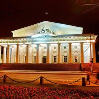 Стрелка В-О... Биржевая пл.... Биржа... (кадр 11) :: Игорь Тельцов