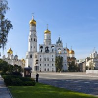 В Кремле - колокольня Ивана Великого :: <<< Наташа >>> В Кремле - колокольня Ивана Великого :: <<< Наташа >>>