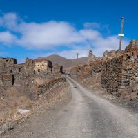 Мачу-Пикчу по-осетински: загадочное горное селение Галиат. :: Дина Евсеева