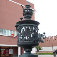 Памятник самовару в Туле :: Елена Елена