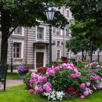 Двор Заксобрания. :: Александр 