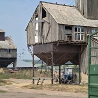 ** :: Борис Руднев