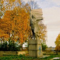 Осень в городе :: Сергей Кочнев