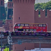 "А я иду, шагаю по Москве..." :: Владимир Мигонькин