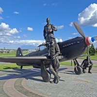 Памятник летчикам дивизии «Нормандия-Неман». :: ИРЭН@ .