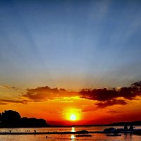 Лучи. :: Александр Кондаков Лучи. :: Александр Кондаков