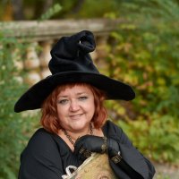 Ведьма :: Екатерина Пенежина