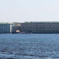 Дворцовая набережная :: Любовь ***