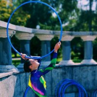 Девушка с обручем. :: Радмир Арсеньев