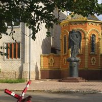 Противотанковый ёж в Луганске :: Александр Лычагин Противотанковый ёж в Луганске :: Александр Лычагин