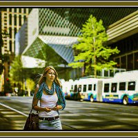 Идёт она задумавшись :: Владимир Кроливец