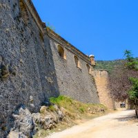 Фортификационные стены форта Либерия :: Георгий А