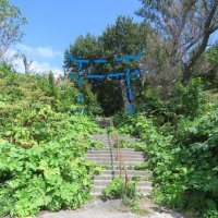 Лестница к дзиндзя (храму). Все что осталось. Ворота Тории я пририсовала. :: ИРЭН@ .