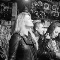 На рок-концерте :: Дмитрий И_