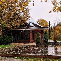 Идут проливные дожди ! Холодно и сыро ! Опустело кафе,,, :: Анатолий Колосов Идут проливные дожди ! Холодно и сыро ! Опустело кафе,,, :: Анатолий Колосов