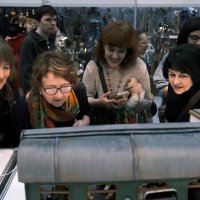 Люди и куклы :: Сергей Золотавин