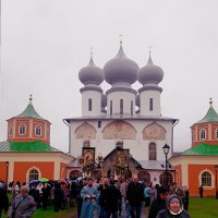 Перенос иконы Тихвинской Божэй матери :: Сергей Кочнев