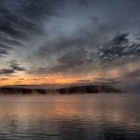 РАССВЕТ НА ОЗЕРЕ. :: Сергей Воротников