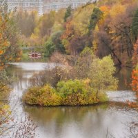 Октябрь в Царицыно... :: Владимир Жданов